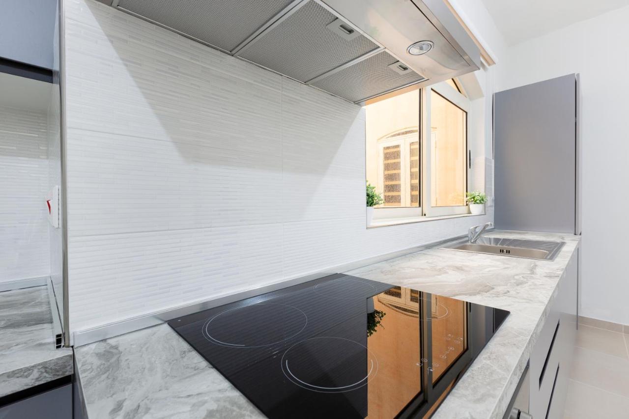 Sliema Central Apartment Just Minutes From The Beach By Jl Ngoại thất bức ảnh