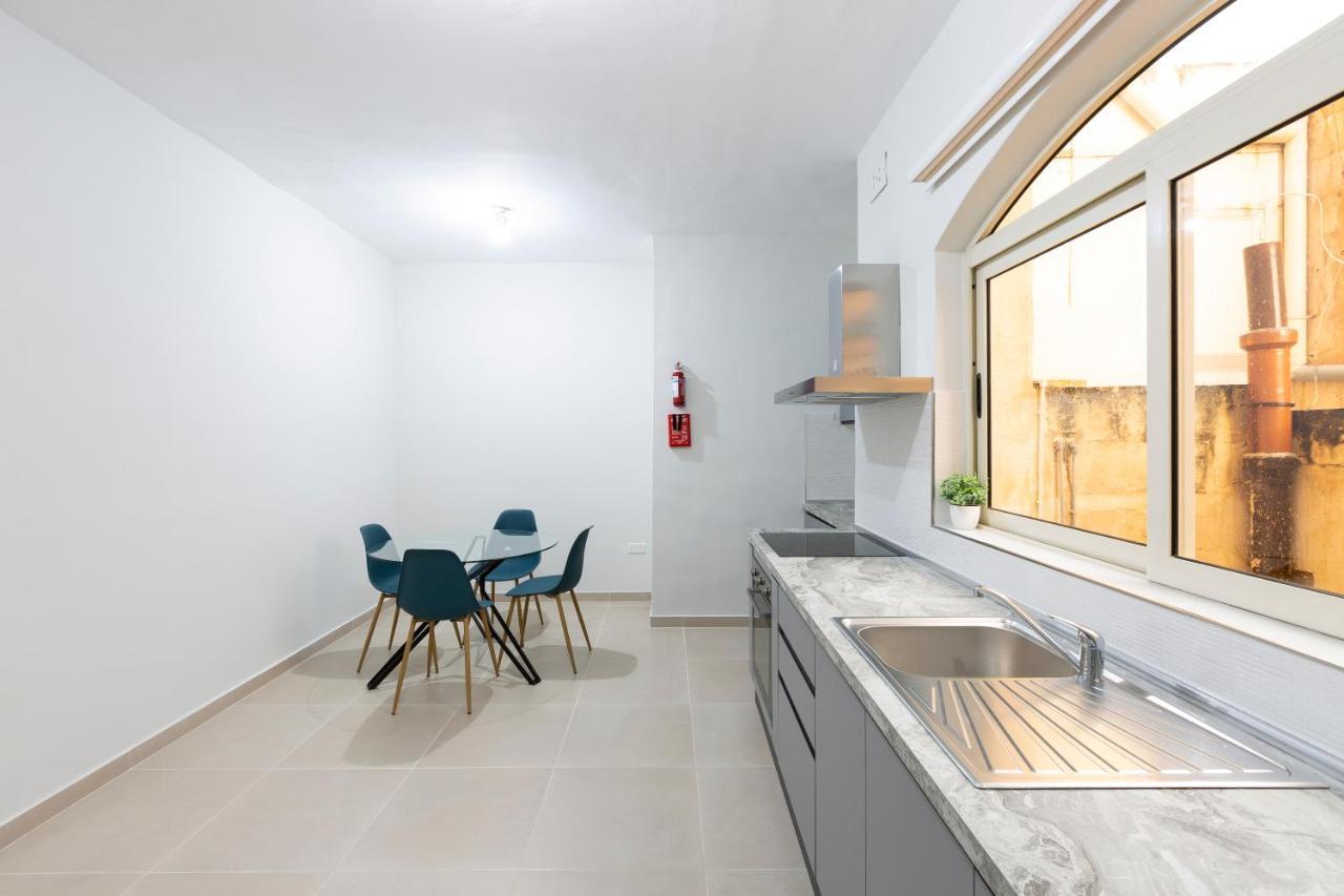 Sliema Central Apartment Just Minutes From The Beach By Jl Ngoại thất bức ảnh