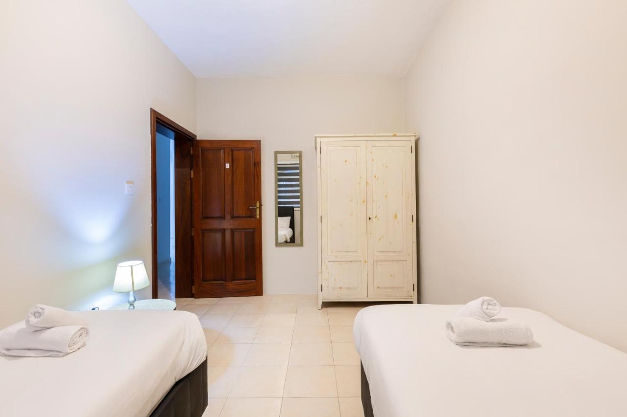 Sliema Central Apartment Just Minutes From The Beach By Jl Ngoại thất bức ảnh